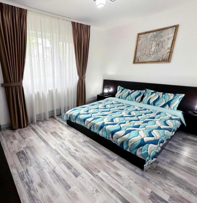 Comfort Apartment Targoviste Exterior photo